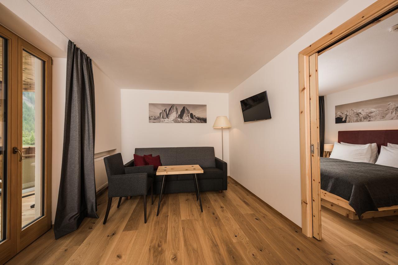 Hotel Dolomitenhof & Chalet Alte Post Sexten Exteriör bild